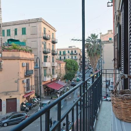 La Casuzza Del Borgo - Porto - Politeama Lägenhet Palermo Exteriör bild