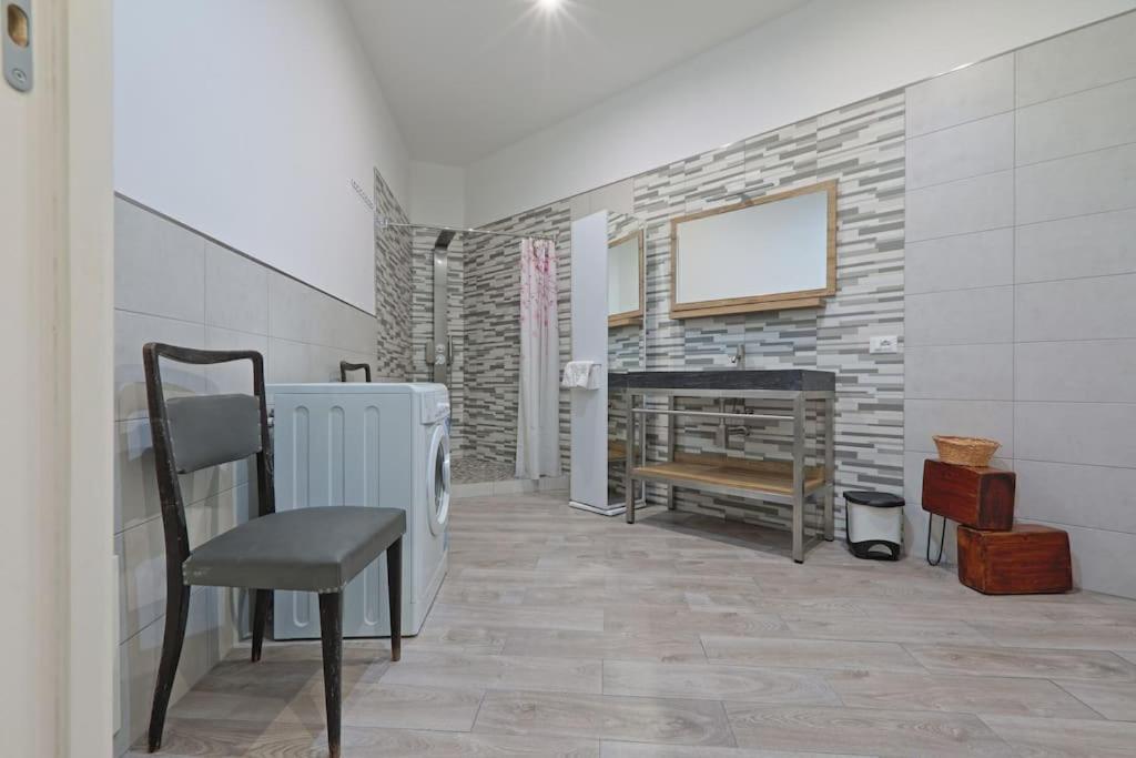 La Casuzza Del Borgo - Porto - Politeama Lägenhet Palermo Exteriör bild