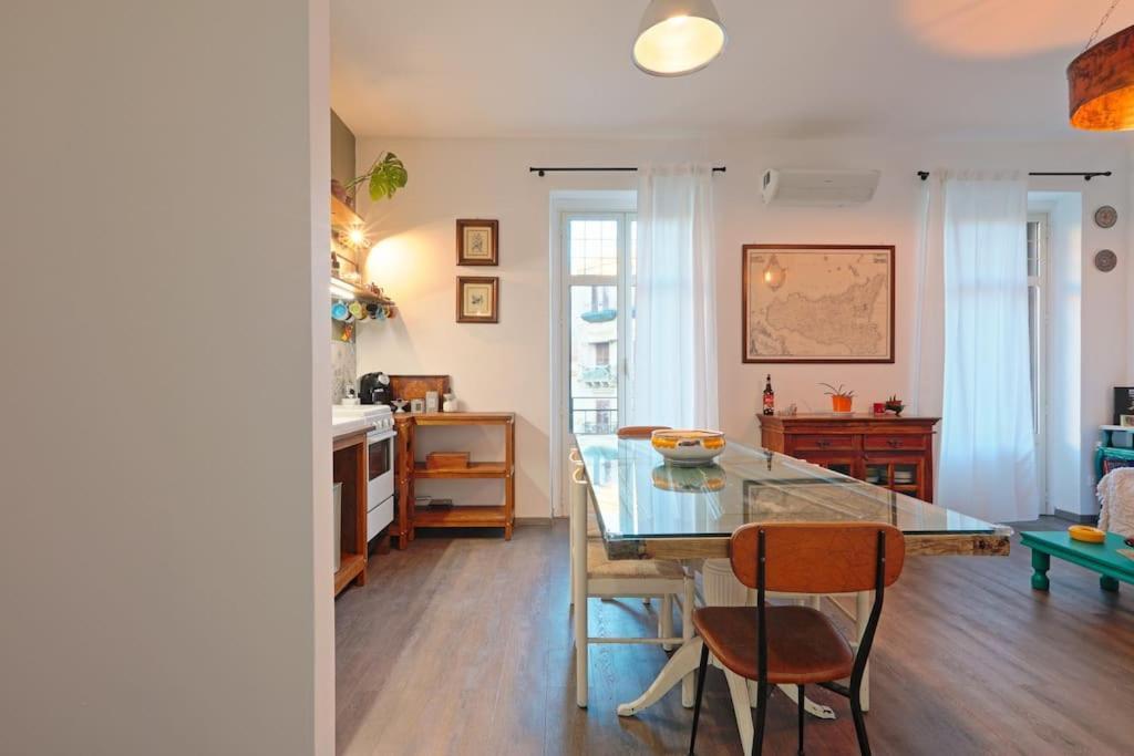 La Casuzza Del Borgo - Porto - Politeama Lägenhet Palermo Exteriör bild